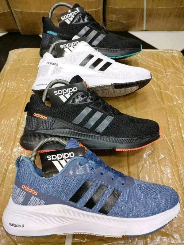 Adidas Sport Sneakers Pallets