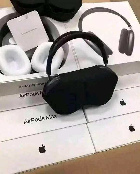 Apple Air Pods Max Pallets liquidation Wholesale