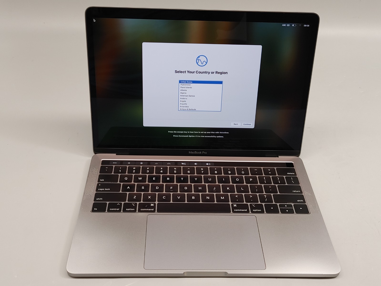 Apple MacBook Pro 2019 Pallet liquidation