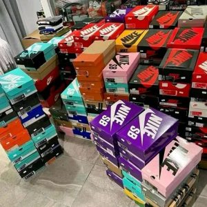 Authentic Nike sneakers pallets 50 pairs per pallet