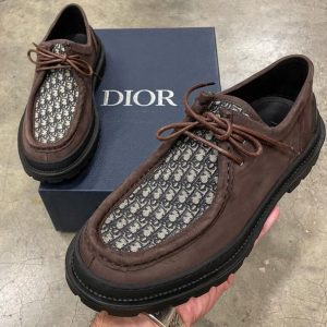 Christian Dior Shoes pallet liquidation and Wholesale