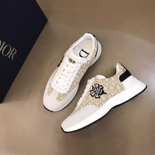 Christian Dior Shoes pallet liquidation and Wholesale