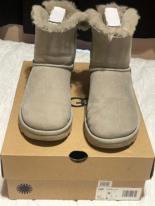 Mixed UGG Shoes Pallet liquidation