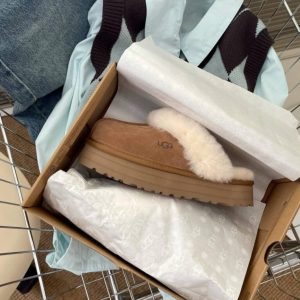 Mixed UGG Shoes Pallet liquidation