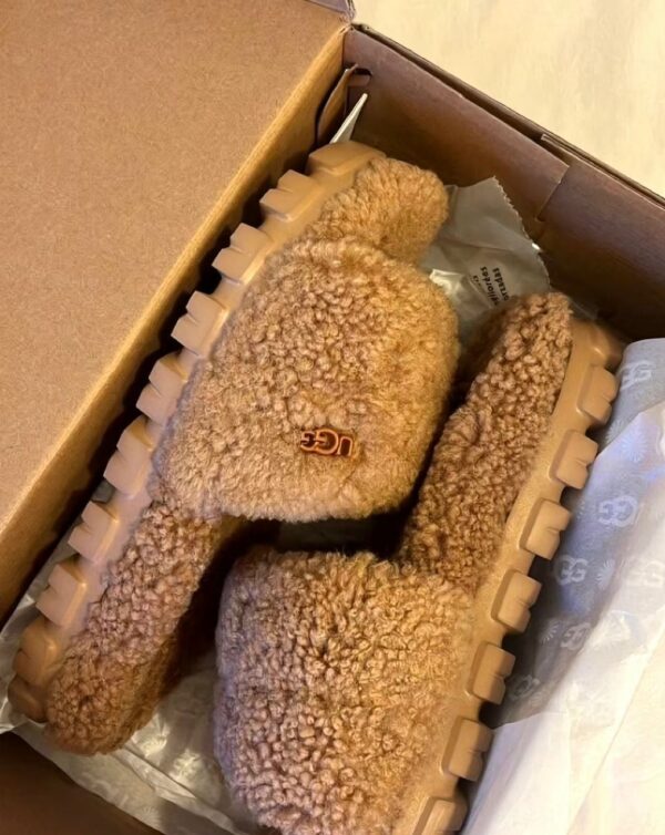 Mixed UGG Shoes Pallet liquidation