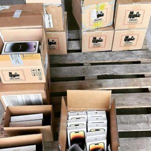 Wholesale iPhone 15 & 16 Pallet (10 Phones)
