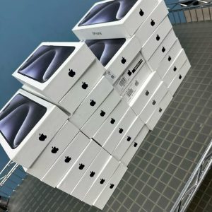 Wholesale iPhone 15 & 16 Pallet (10 Phones)