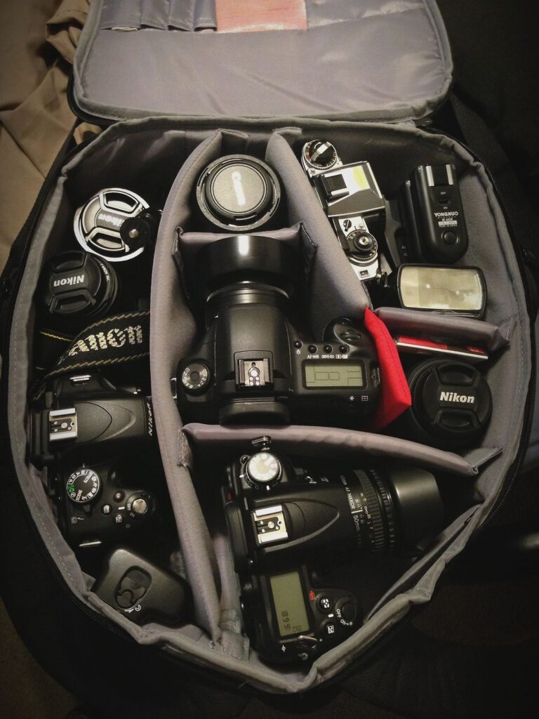 Mixed Canon / Nikon / Sony Cameras Pallets liquidation – Wholesale Bulk Lot
